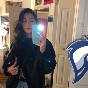 Meet your Posher, Stefania